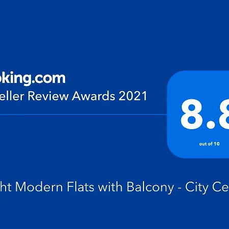 Bright Modern Flats With Balcony - City Center Apartmán *