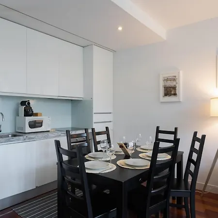 Bright Modern Flats With Balcony - City Center Porto