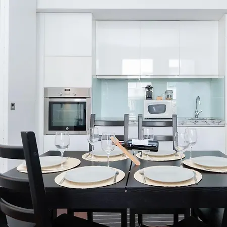 Apartment Bright Modern Flats With Balcony - City Center Porto
