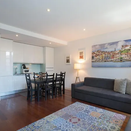 Bright Modern Flats With Balcony - City Center * Porto