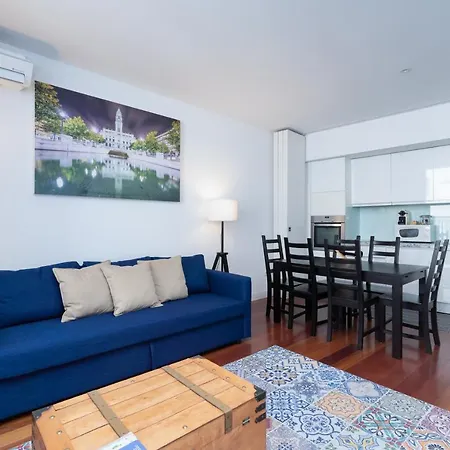 Bright Modern Flats With Balcony - City Center * Porto