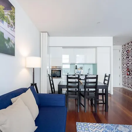 Apartmán Bright Modern Flats With Balcony - City Center Porto