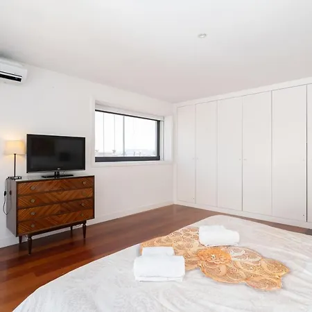 Apartmán Bright Modern Flats With Balcony - City Center